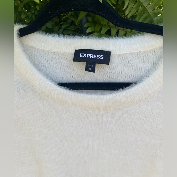 Express Ivory Cozy Fuzzy Crew Neck Sweater Sz M - Picture 4 of 13